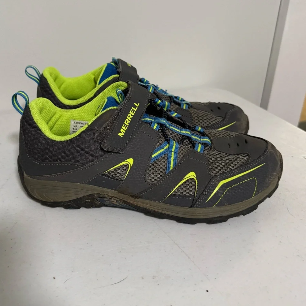 Merrell Boys Trail Chaser Gray & Lime Trail Shoe Sneaker Size 6.5M